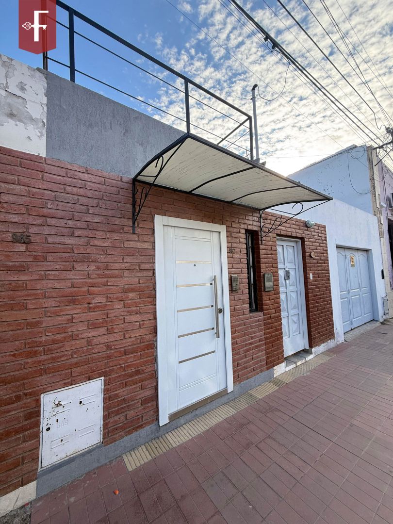 Departamento en CASEROS 900