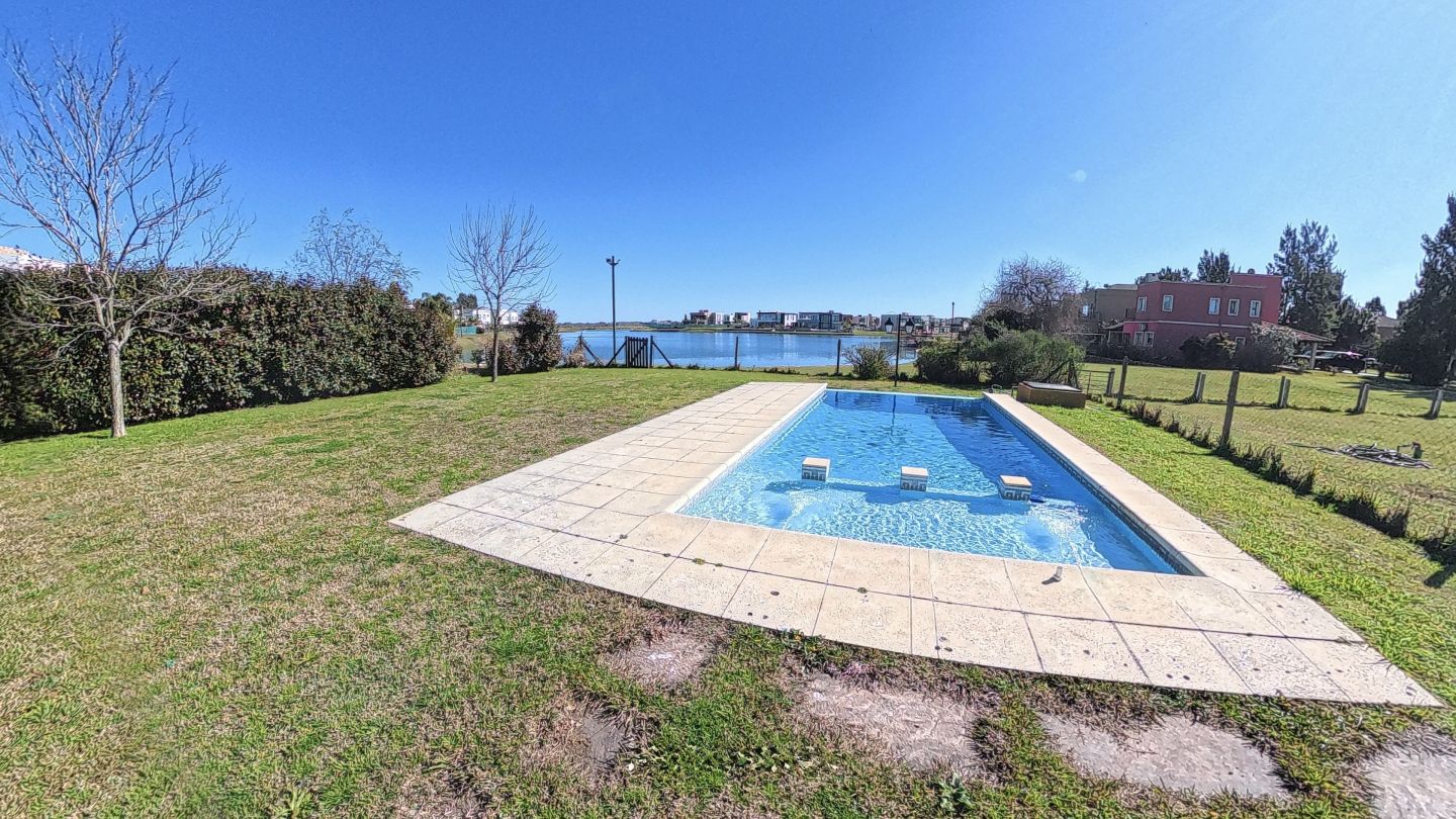 Casa EN VENTA