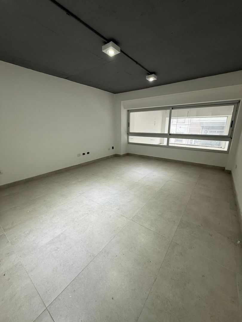 Local Comercial en Alquiler en General San Martin, G.B.A. Zona Norte - $ 2.500.000 | Inmoup - 9