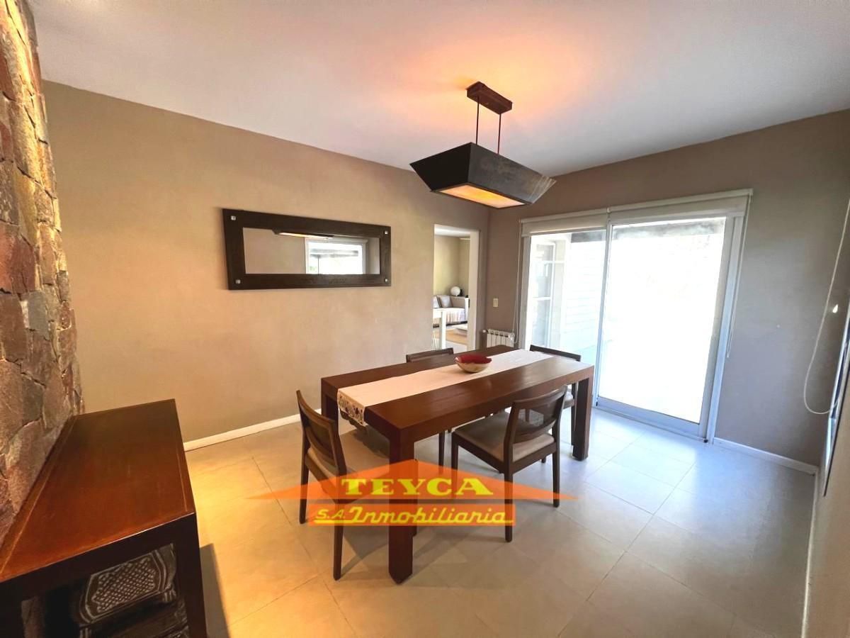 Casa en venta La Herradura 5 ambientes