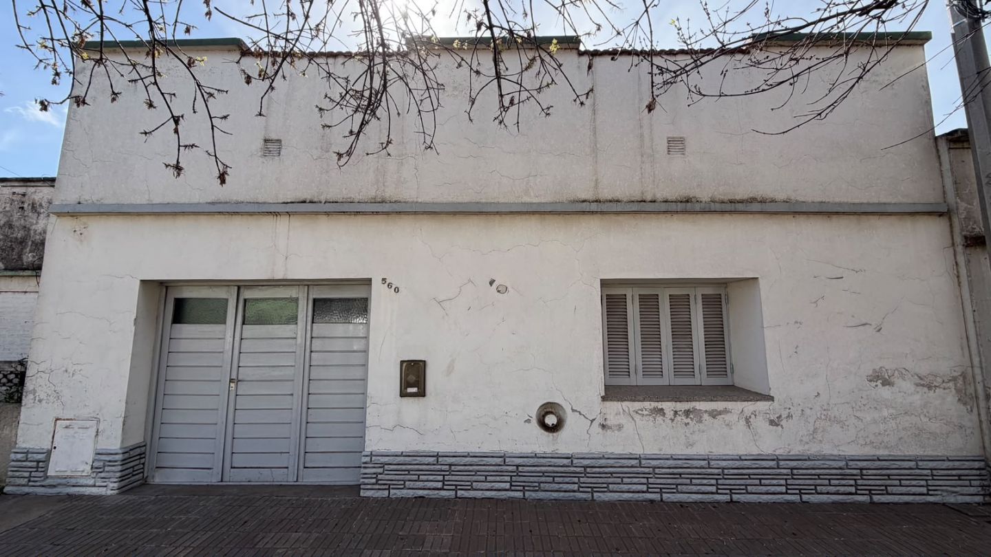 Casa en venta Colegio Di Geronimo 2 ambientes