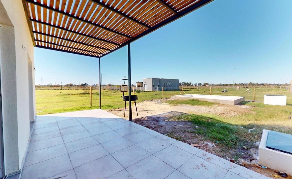 VENTA DE CASA EN Ezeiza - Laguna Azul - 33