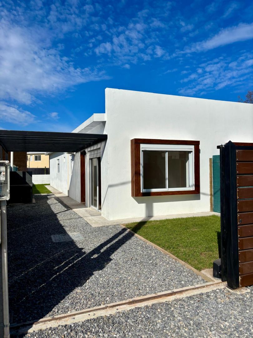 Casa en venta Lausana 2 ambientes
