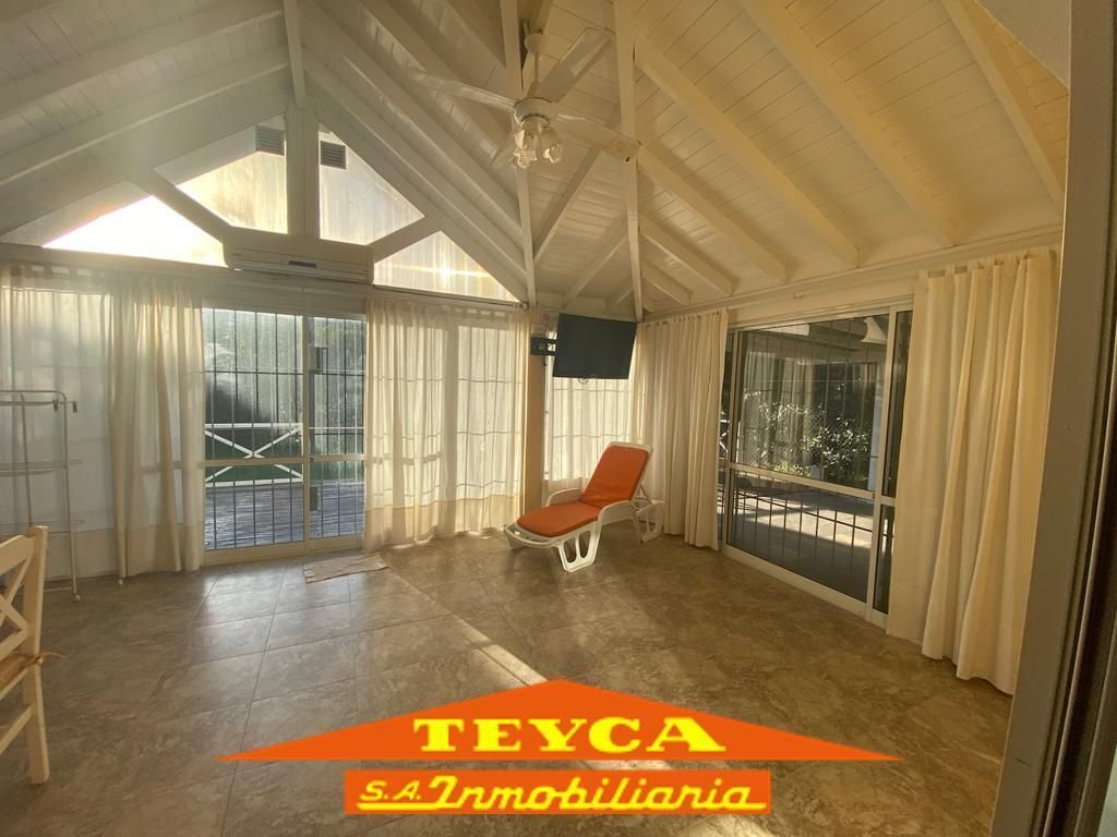 Casa en venta Lasalle 4 ambientes