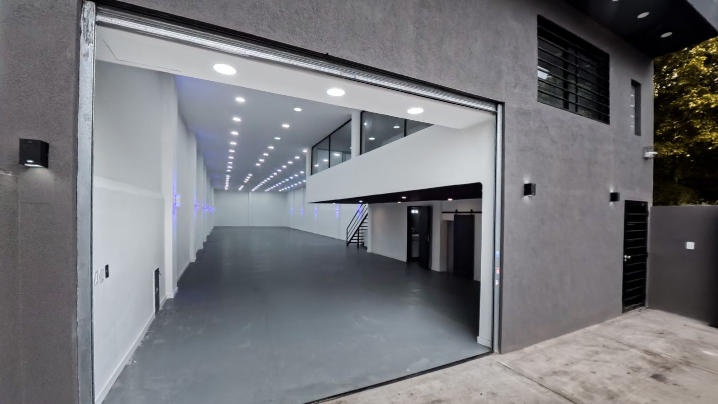 Local Comercial en Venta en Almirante Brown, G.B.A. Zona Sur