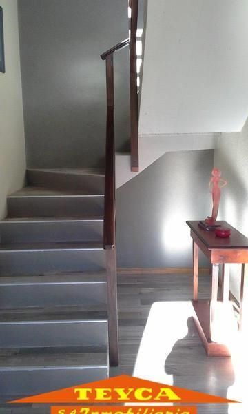 Casa en venta Caril&oacute; 8 ambientes