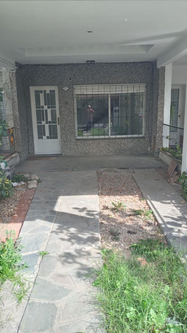 Casa en Moreno 2100