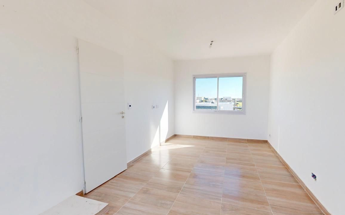 VENTA DE CASA EN Ezeiza - Laguna Azul - 25