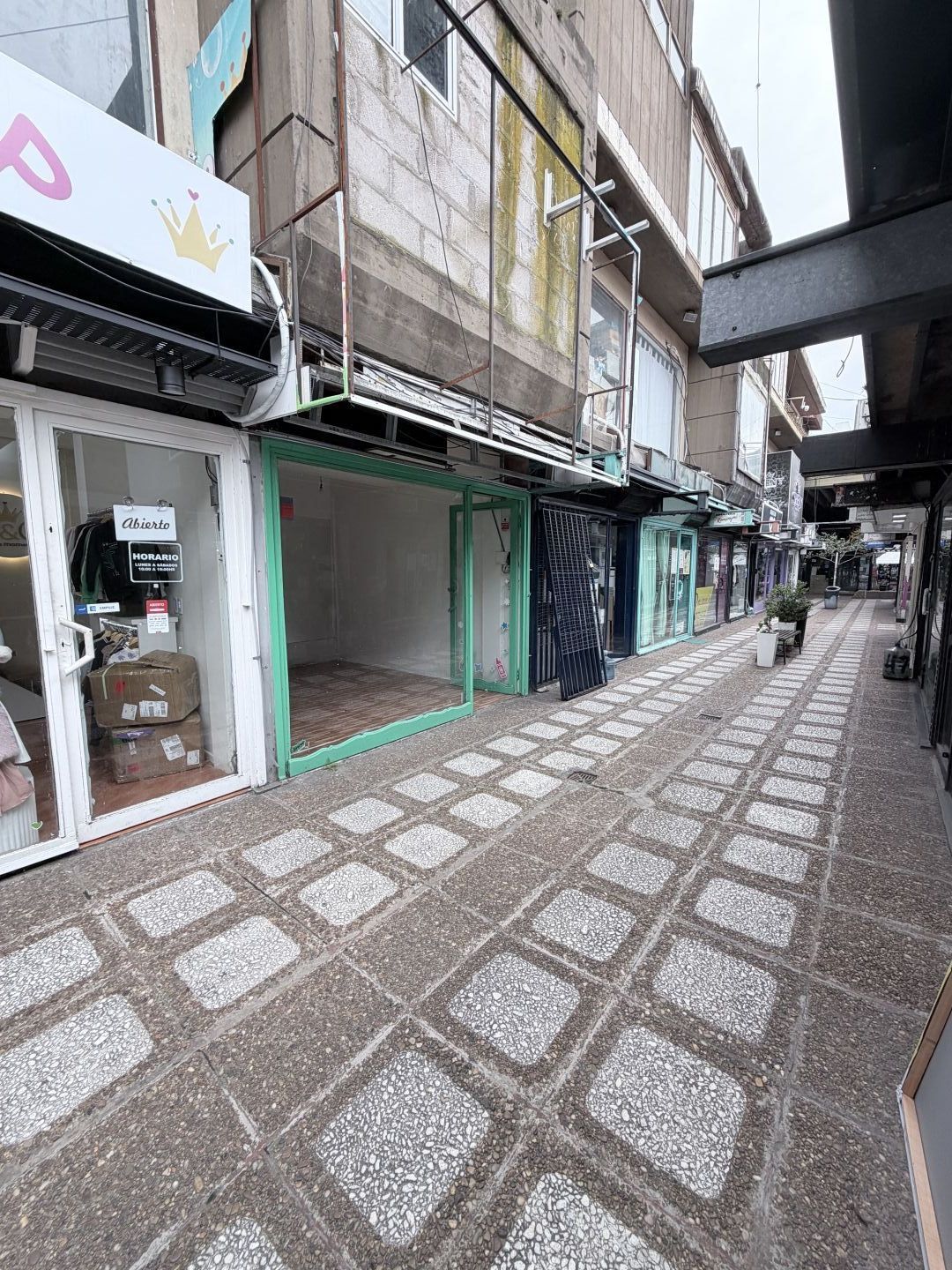 Local Comercial en Alquiler en General San Martin, G.B.A. Zona Norte