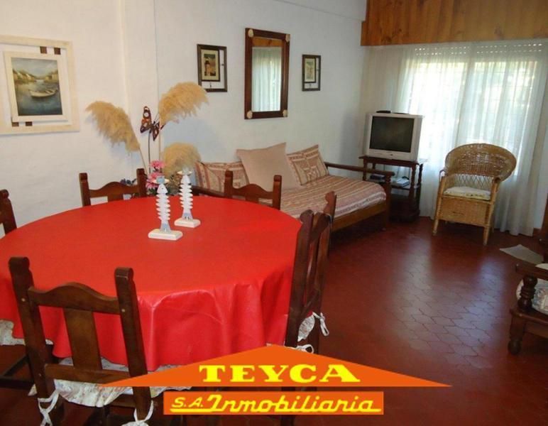 Casa en venta Lasalle 3 ambientes