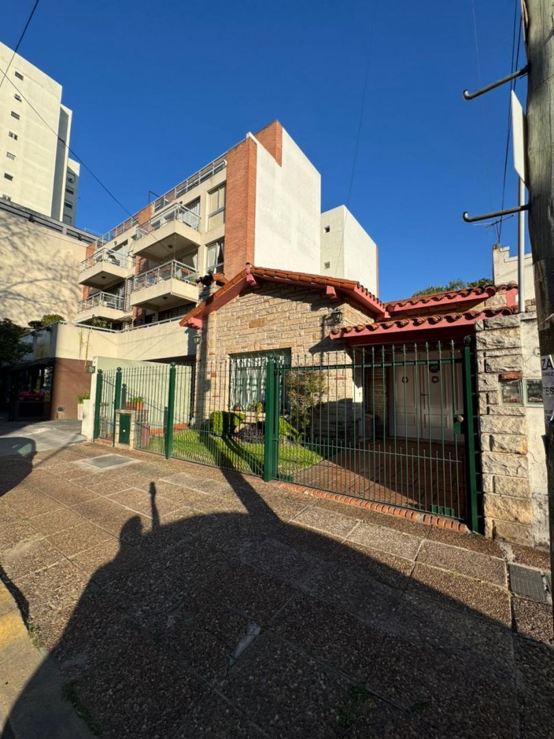 Casa en CHACABUCO 300