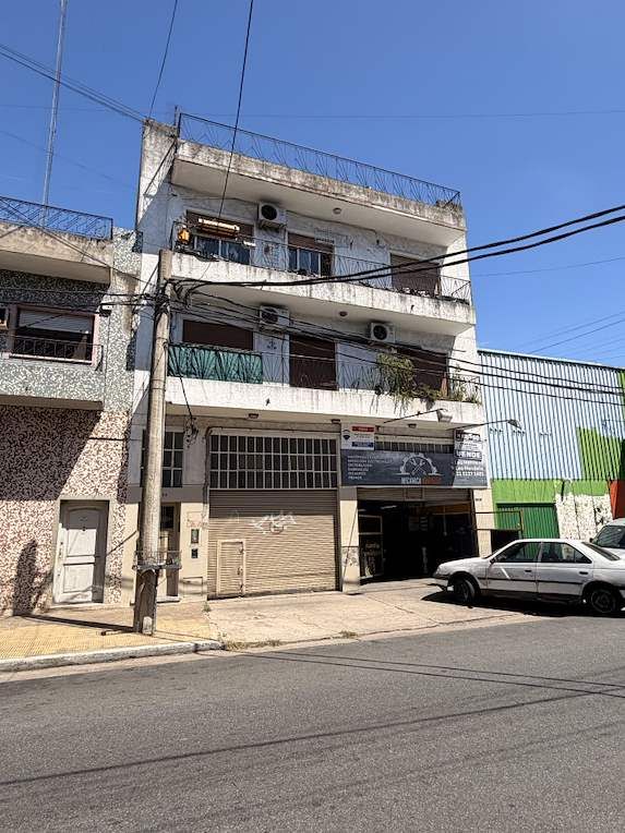 Cochera en Almafuerte 3623 3600