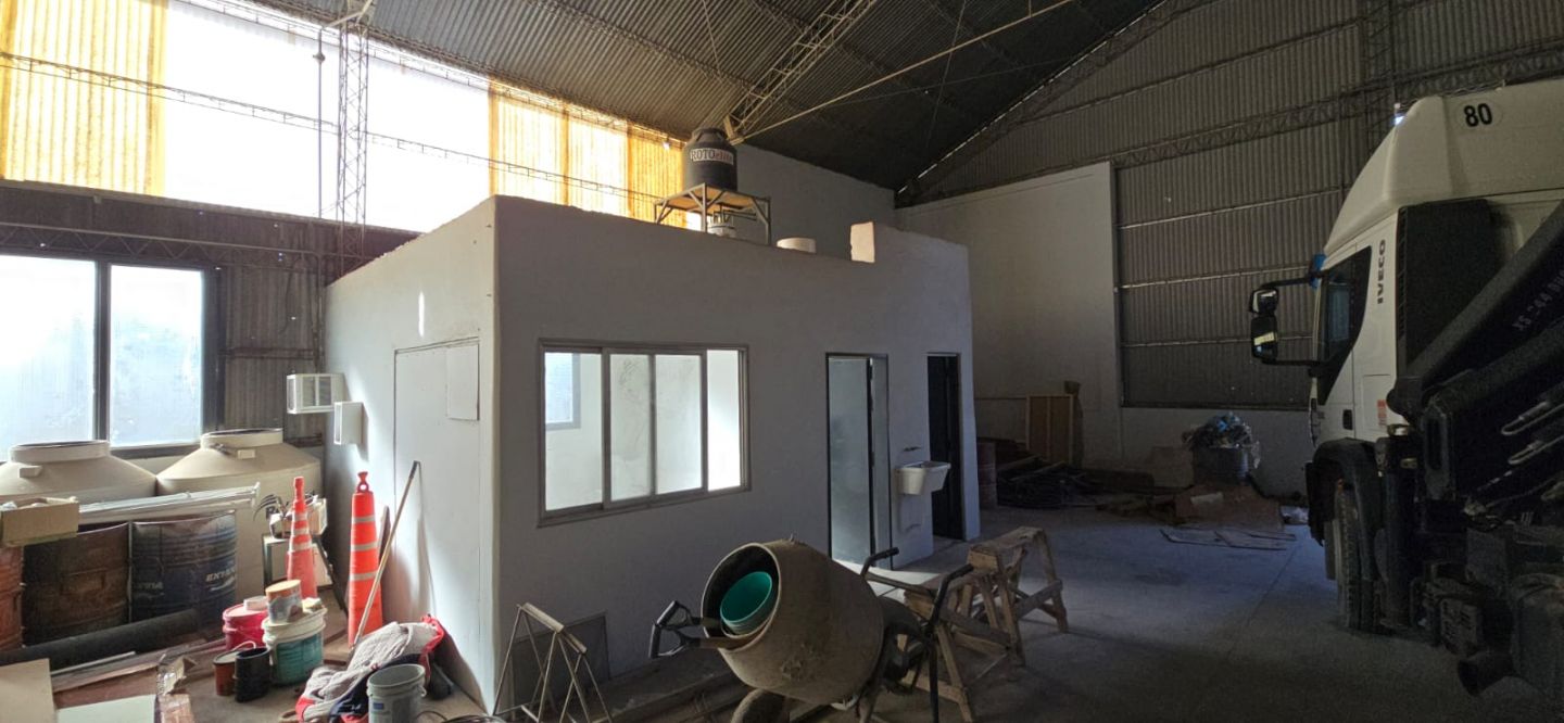 VENTA DE GALPON EN Centenario - 41