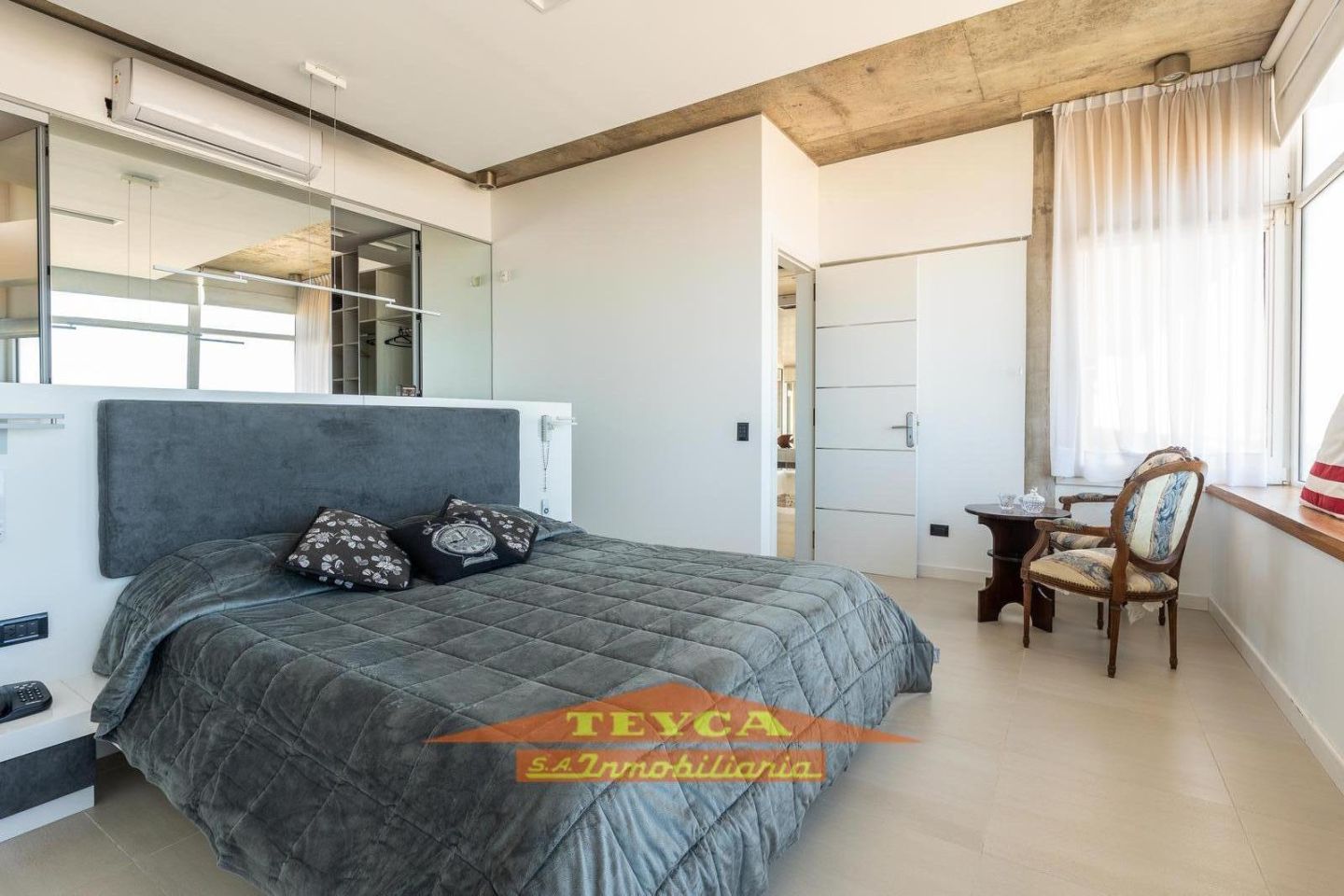 Casa en venta  6 ambientes