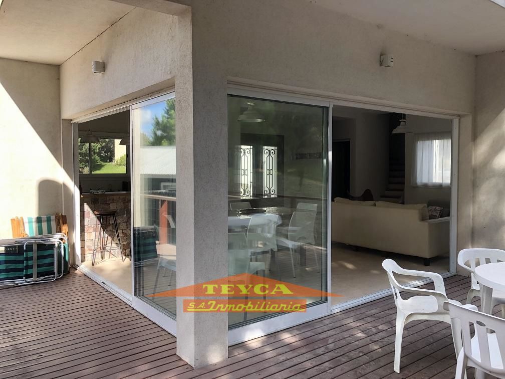 Casa en venta  4 ambientes