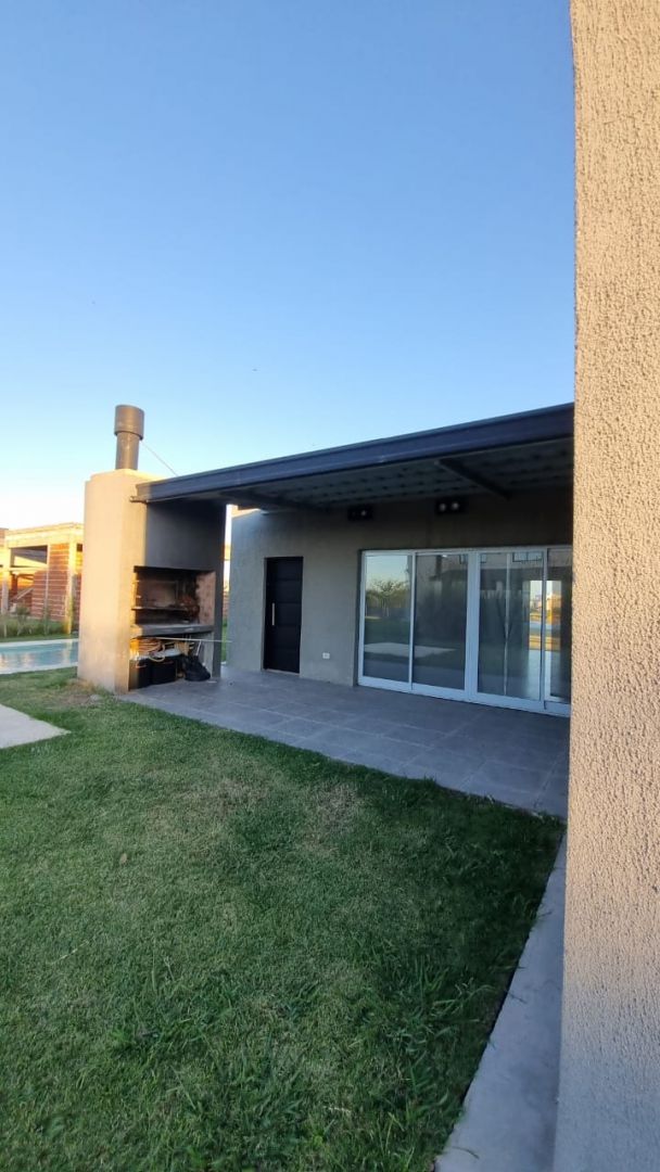 Casa EN ALQUILER