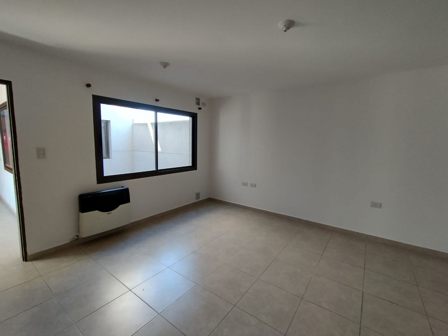 ALQUILER DE DEPARTAMENTO EN Río Tercero - LAS FLORES — foto 2