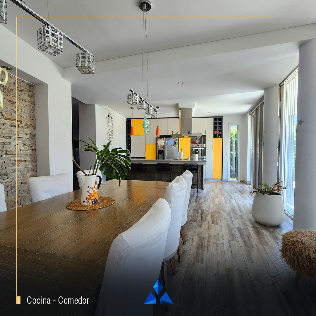 VENTA DE CASA EN General Roca - 9