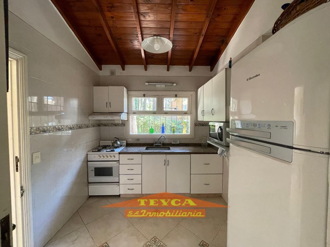 Casa en venta Lasalle 4 ambientes