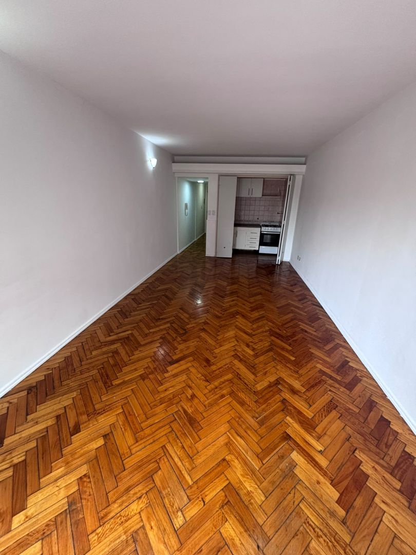 Departamento en Av Pueyrredón 800