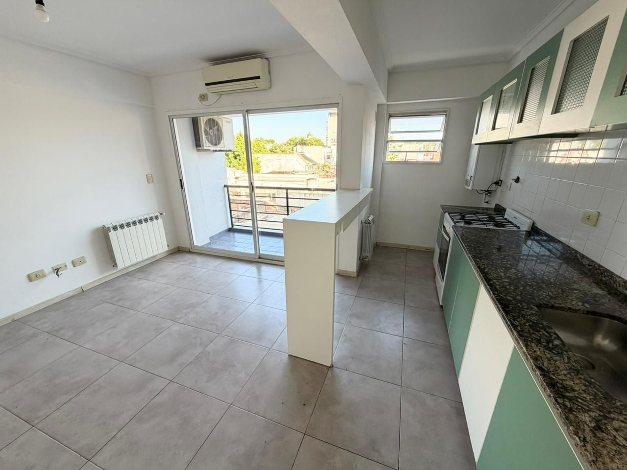 ALQUILER DE DEPARTAMENTO EN Tres de Febrero - Santos Lugares - 3