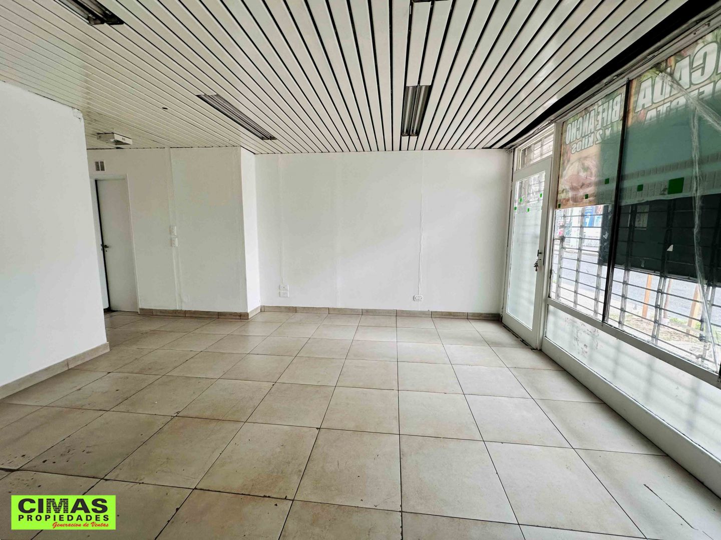 ALQUILER DE LOCAL EN Capital Federal - Floresta - 3