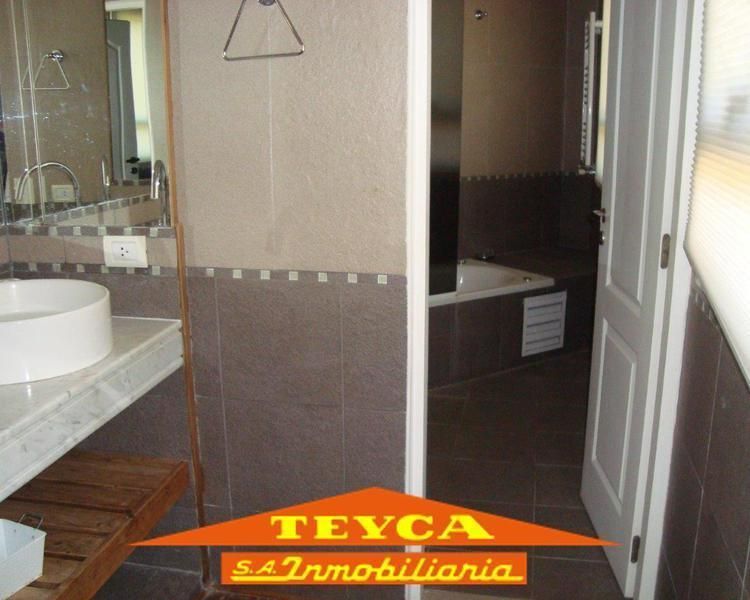 Casa en venta Alamos 5 ambientes