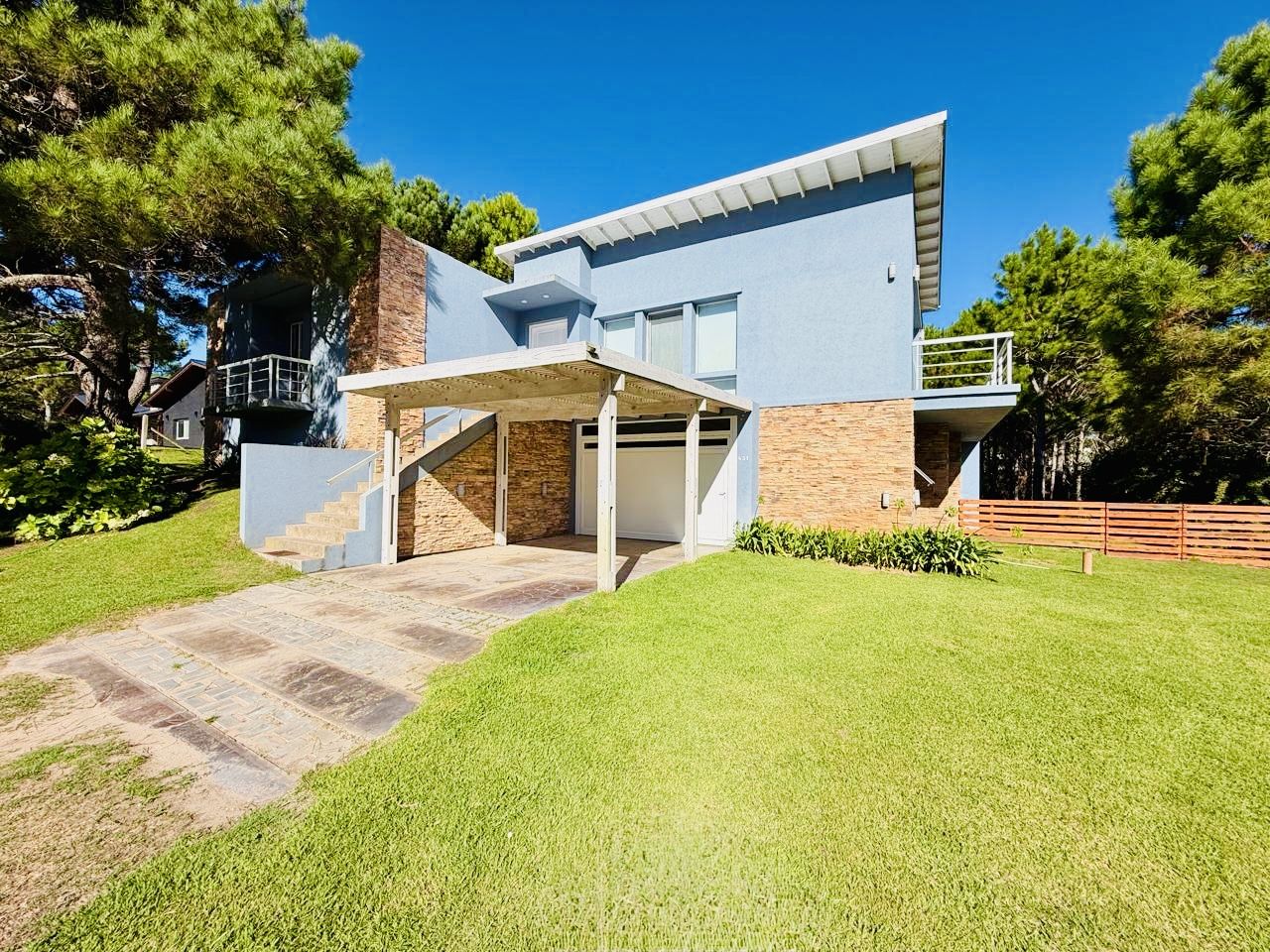 Casa en Venta en Pinamar, Buenos Aires Costa Atlantica