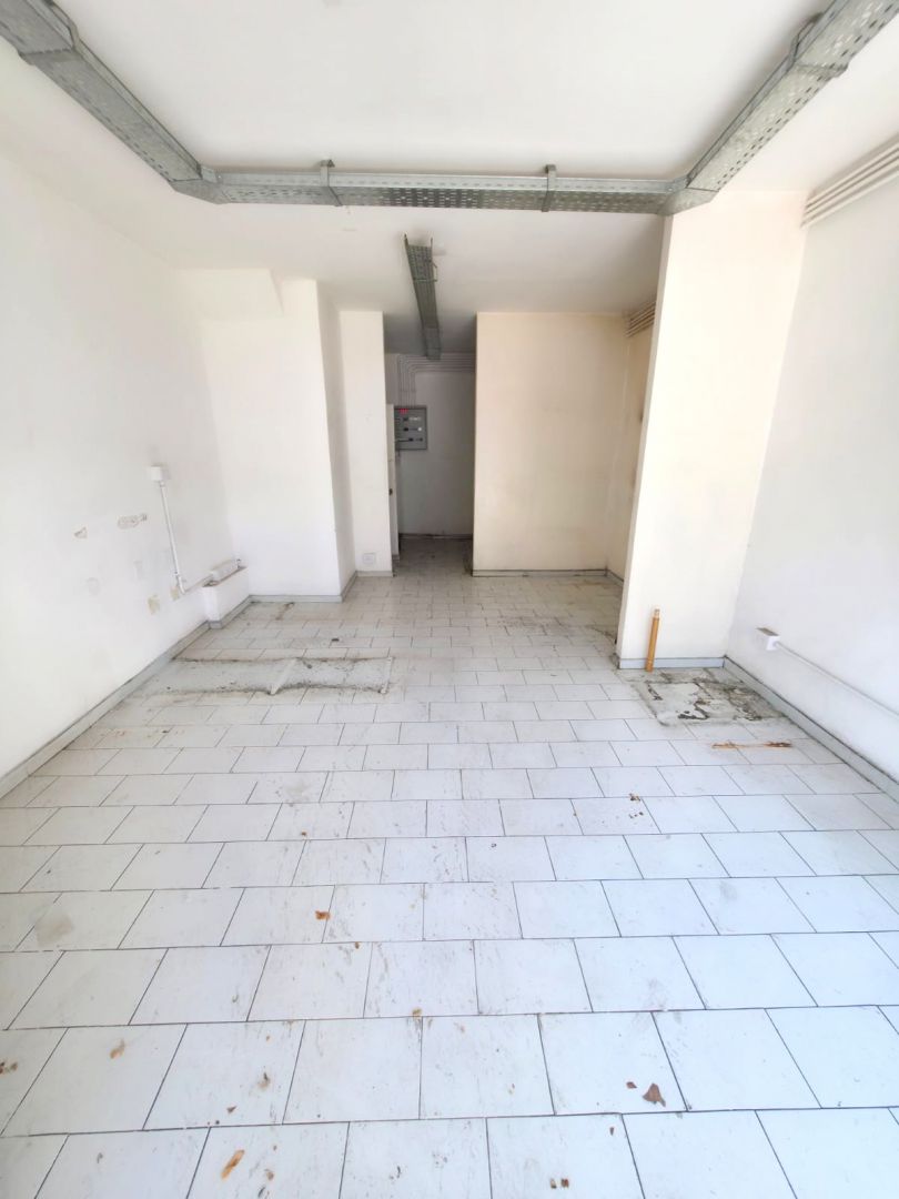 Local Comercial en Alquiler en General San Martin, G.B.A. Zona Norte