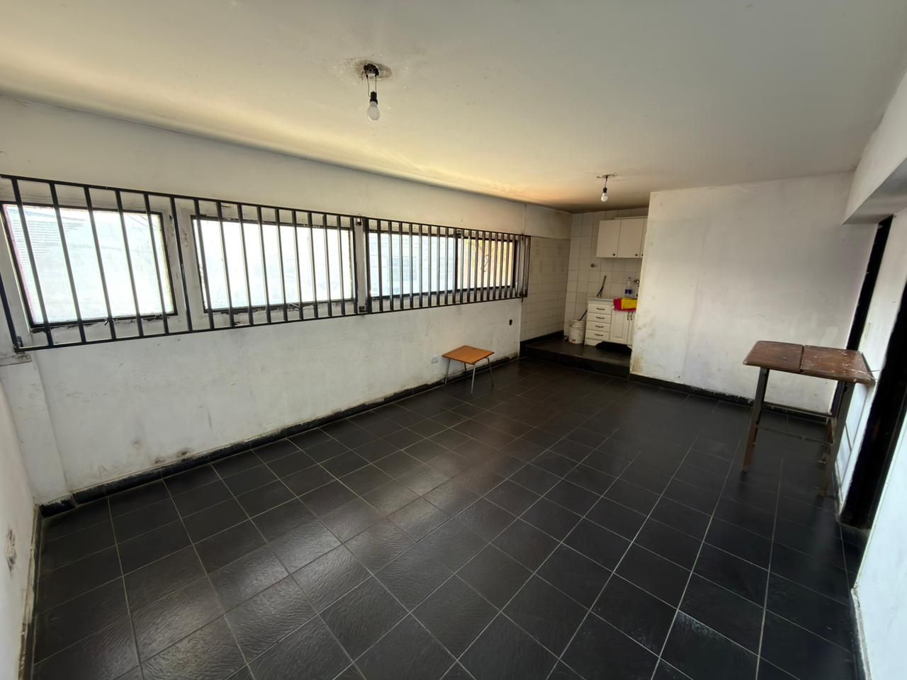 VENTA DE GALPON EN General San Martín - Villa Lynch - 37