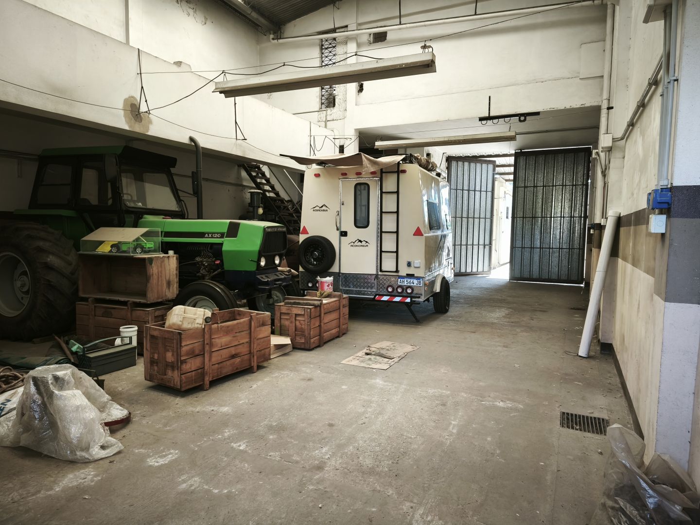 Galpon en Alquiler en Moron, G.B.A. Zona Oeste