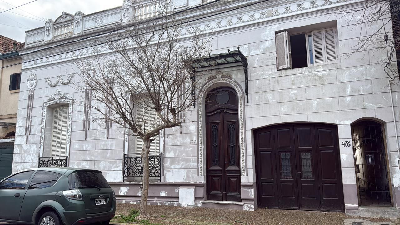 Casa en Alsina 400