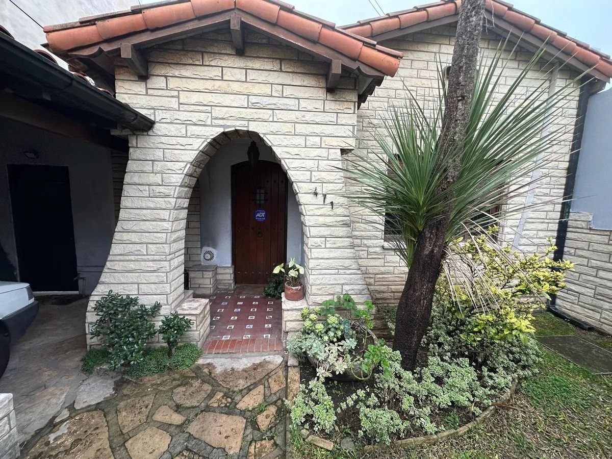 Casa en Alquiler en Vicente Lopez, G.B.A. Zona Norte