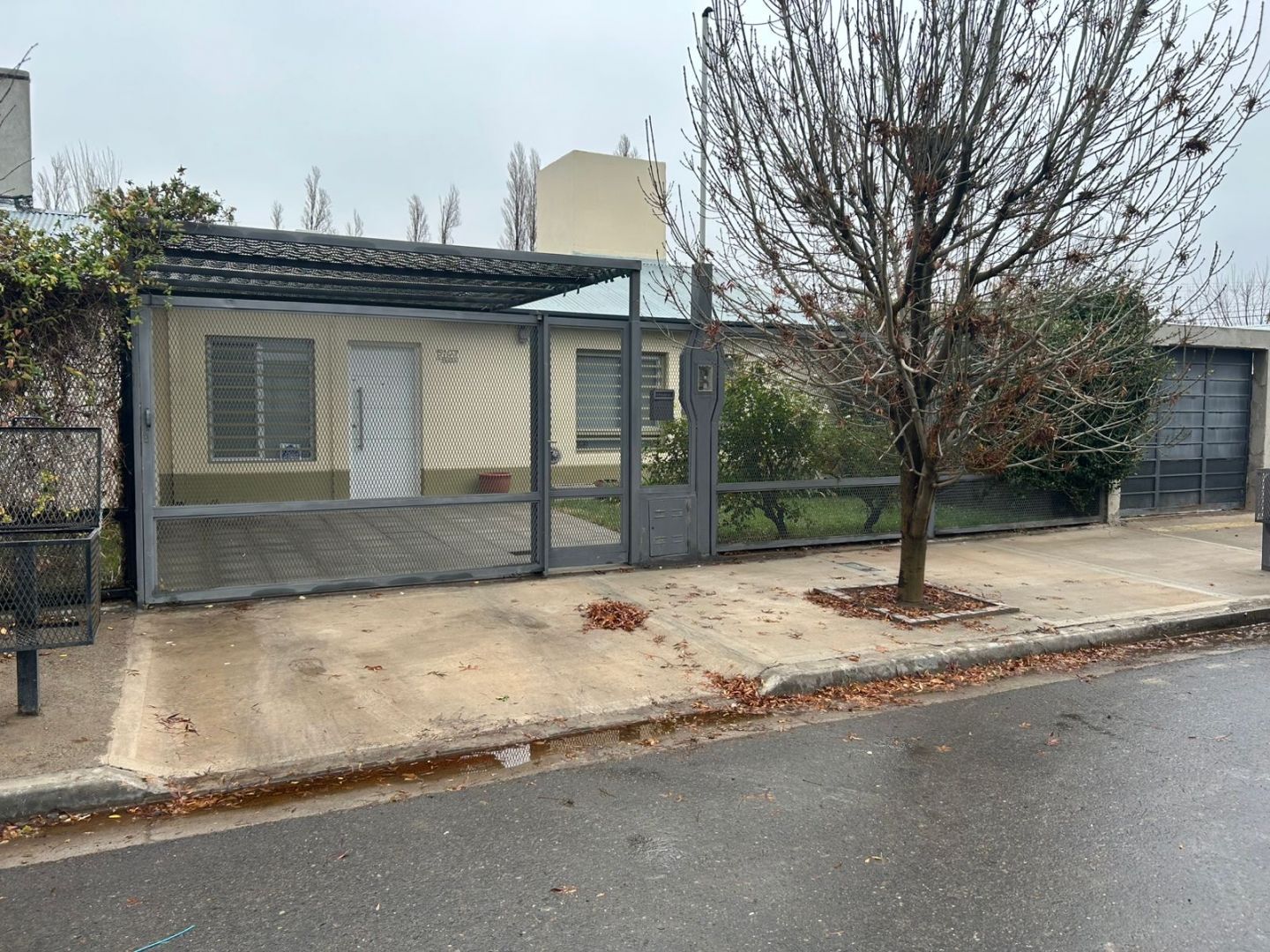 Casa en Gustavo cerati 5000