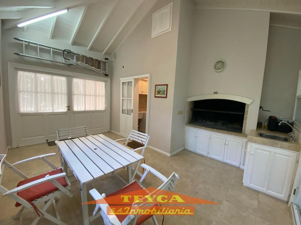 Casa en venta Pinamar Chico 4 ambientes