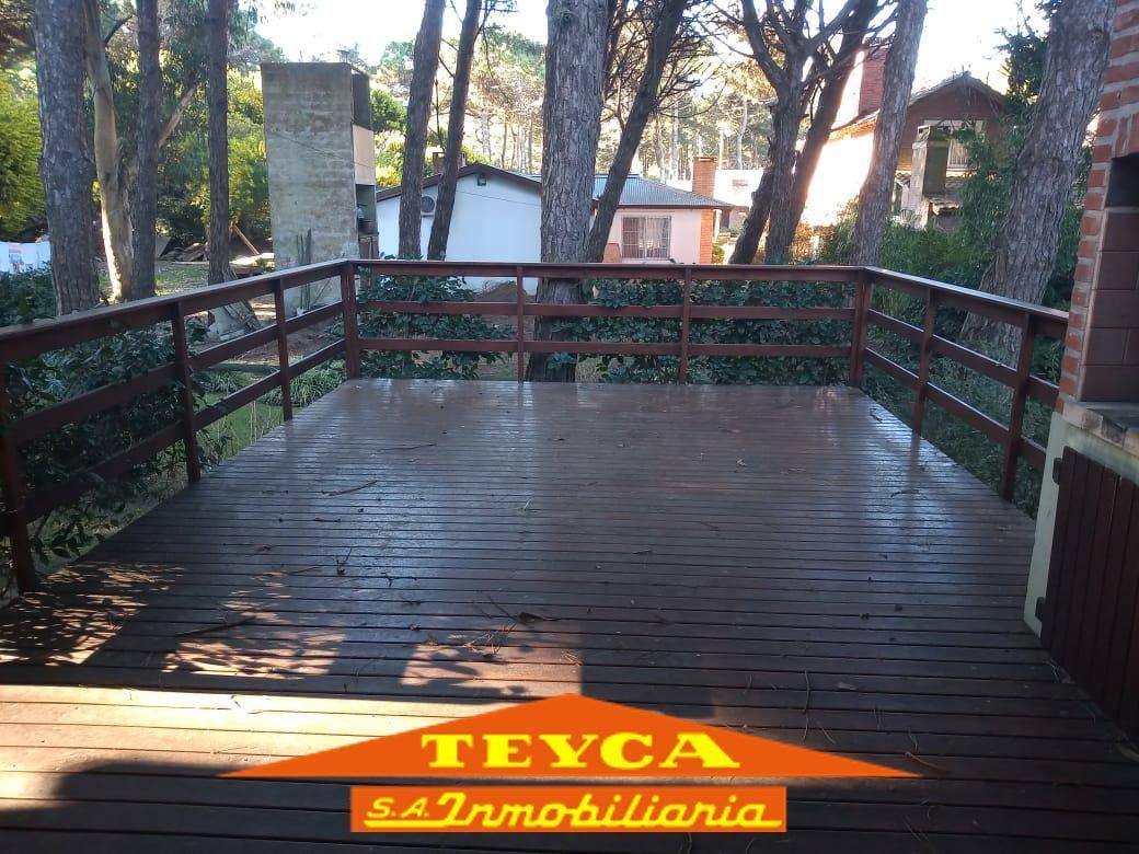 Casa en venta Lasalle 4 ambientes