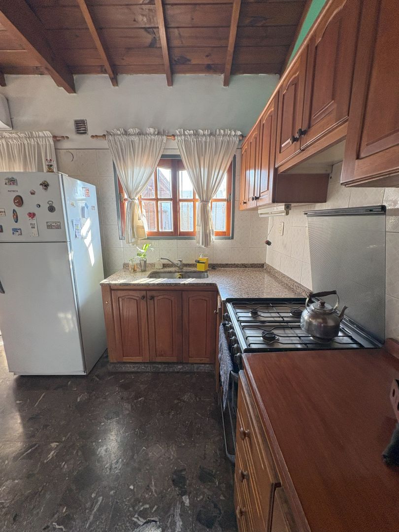 VENTA DE CASA EN Almirante Brown - Longchamps - 20