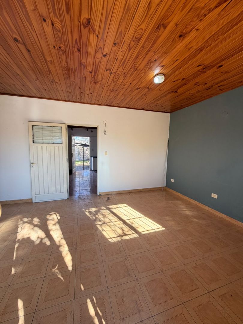 Casa en Alquiler en Fernandez Oro, Rio Negro