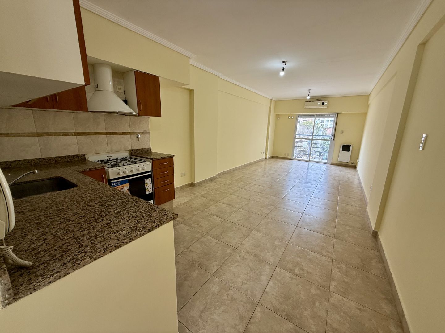 Departamento en Muñoz 1000