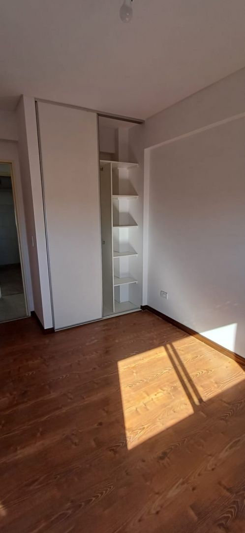 VENTA DE DEPARTAMENTO EN Tres de Febrero - Caseros - 11