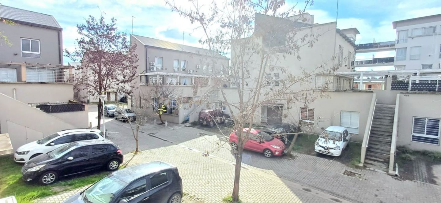 Departamento en Venta en Moron, G.B.A. Zona Oeste