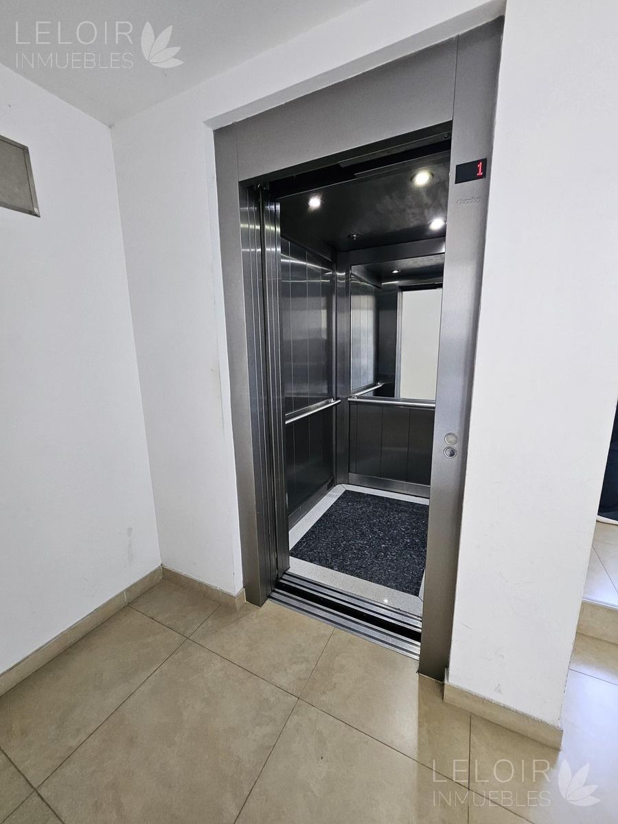 Oficina en Alquiler en Ituzaingo, G.B.A. Zona Oeste