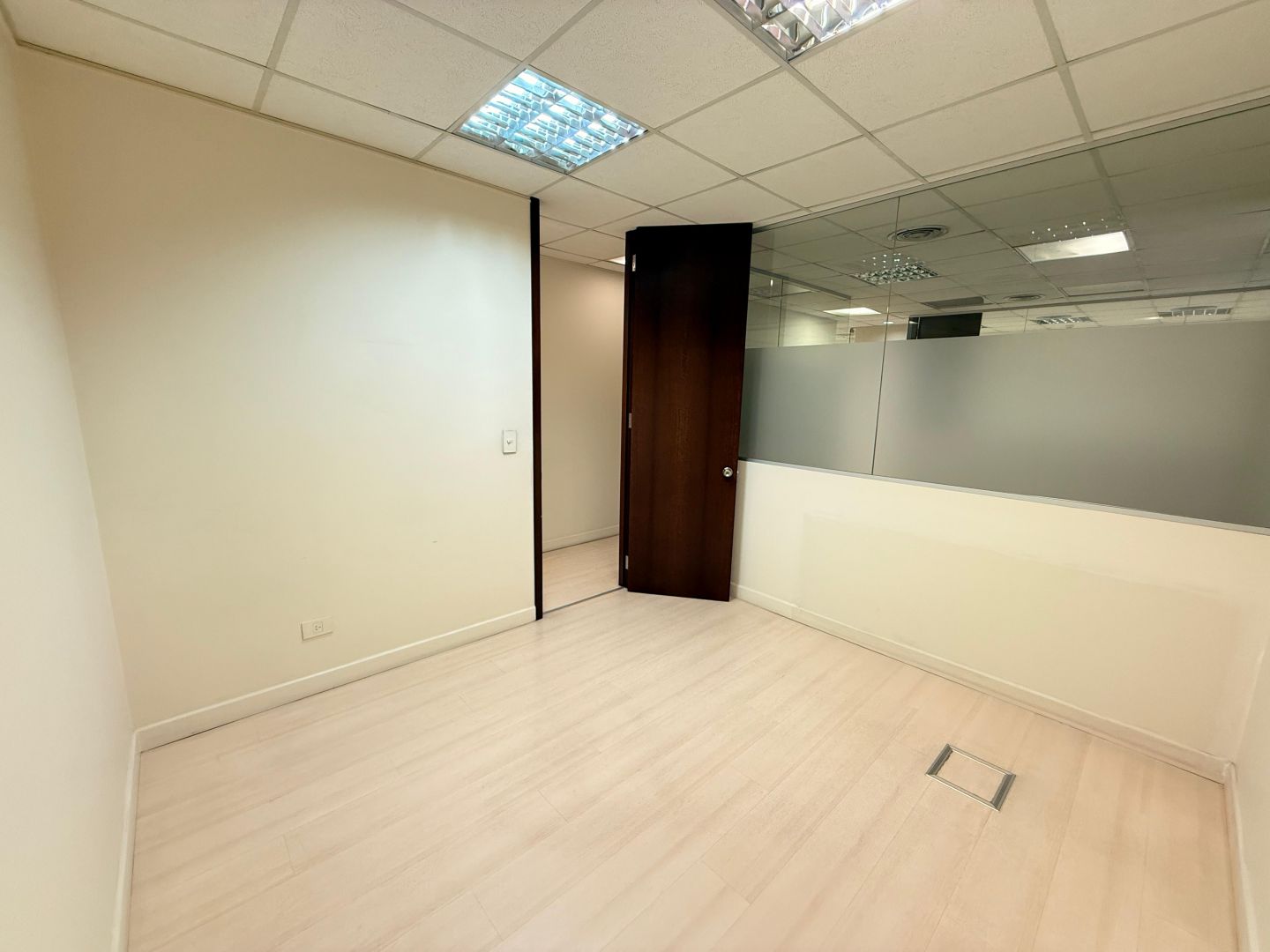 ALQUILER DE OFICINA EN Centro / Microcentro - 4