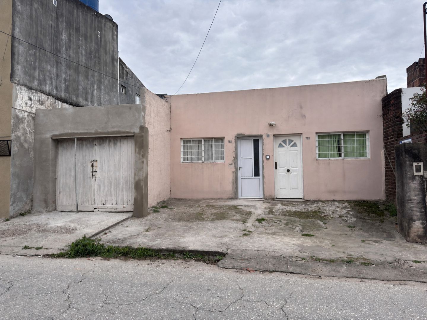 Departamento en LAPRIDA 700