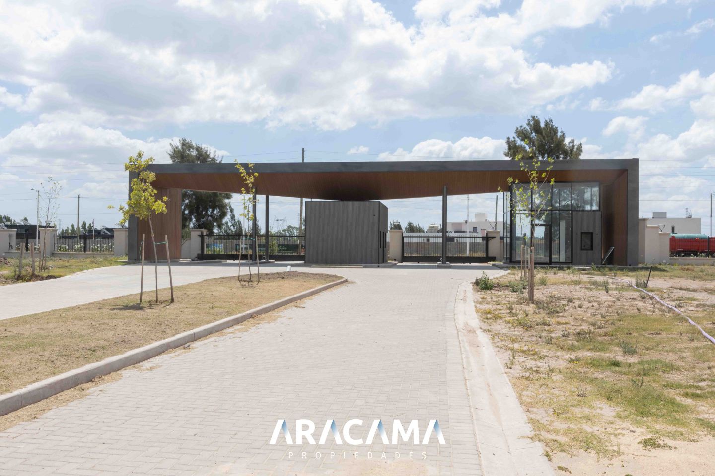 VENTA DE LOTE EN Presidente Perón - Canning - 33