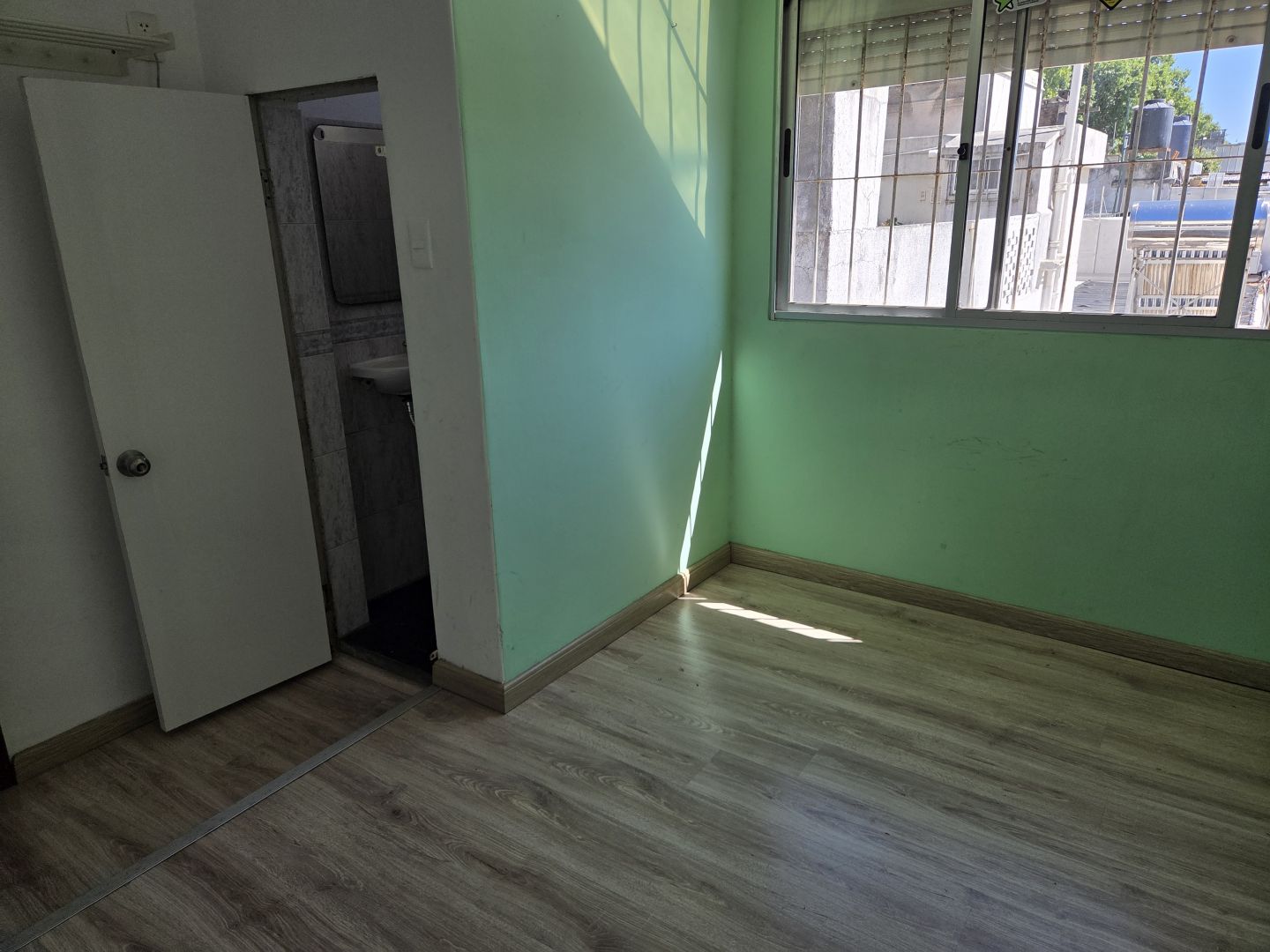 Casa en venta - 3 dormitorios, azotea, Parque Batlle