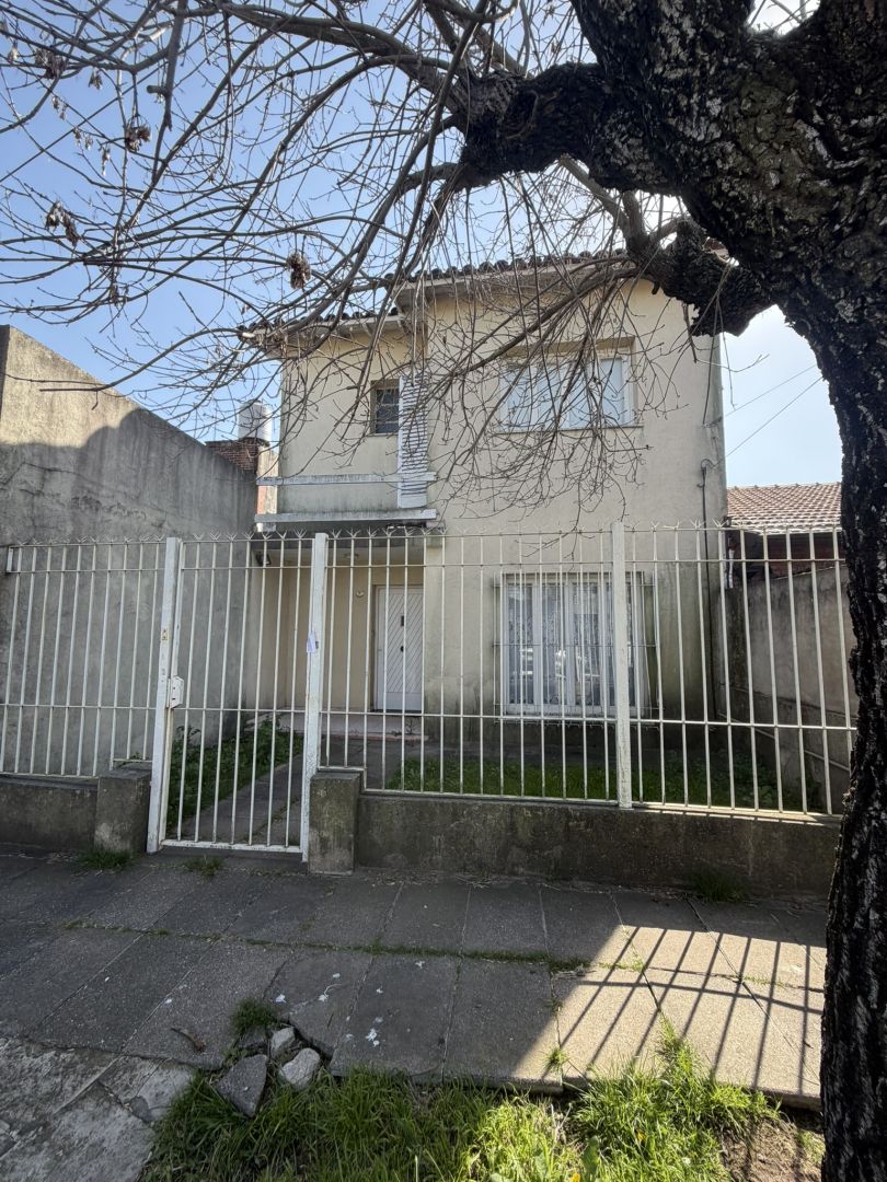 Casa en Espinosa 700