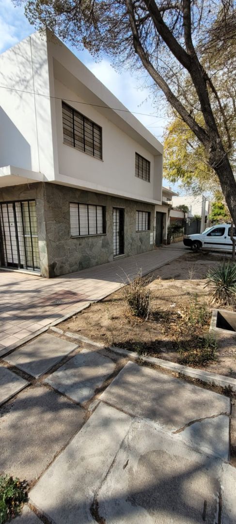 Casa en Alquiler en Godoy Cruz, Mendoza
