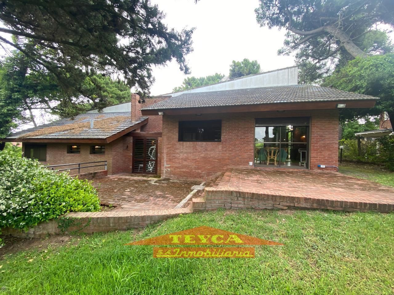 Casa en venta Lasalle 4 ambientes