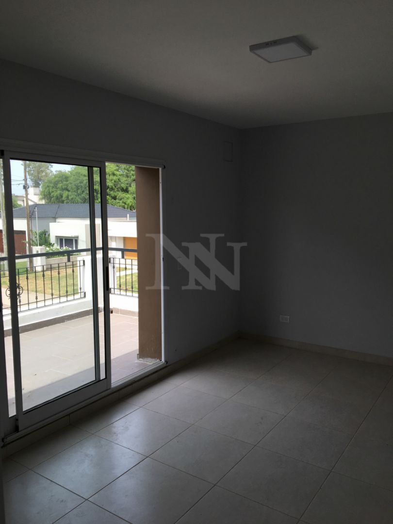 Casa en alquiler La Reserva 4 ambientes